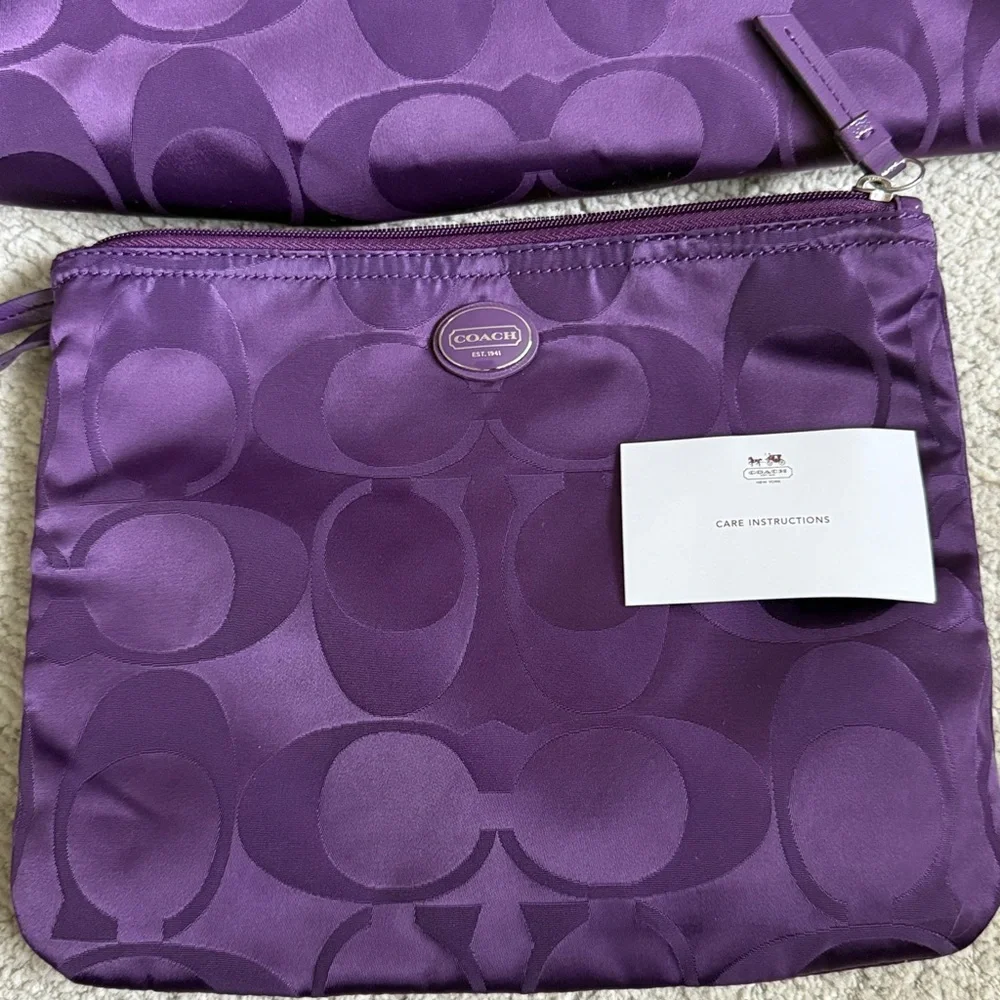 Coach Signature Travel Weekender Toe Bag Purple Signature Satin Tote - Picture 6 of 12